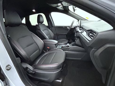 New 2025 Ford Escape ST-Line w/ Equipment Group 301A image 15