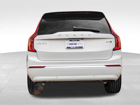 New 2026 Volvo XC90 B5 Core image 6