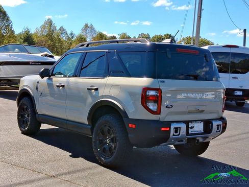 New 2025 Ford Bronco Sport Outer Banks w/ Sasquatch Outer Banks Package image 3
