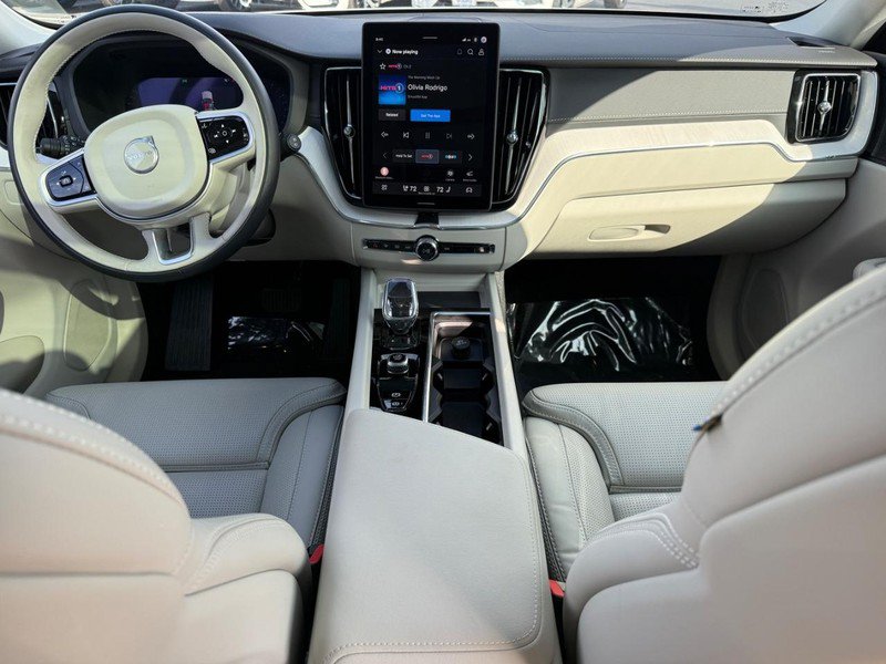 Used 2026 Volvo XC60 B5 Ultra w/ Climate Package PRO AWD/4WD image 12