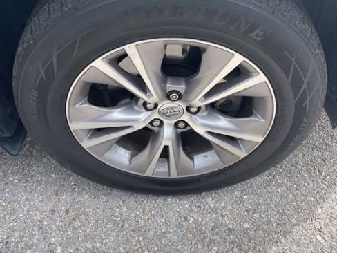 Used 2014 Toyota Highlander XLE image 7