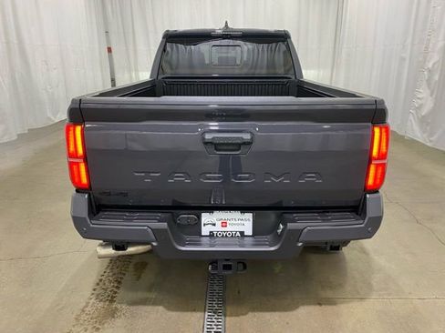 New 2026 Toyota Tacoma TRD Off-Road w/ TRD Off Road Premium Package AWD/4WD image 5