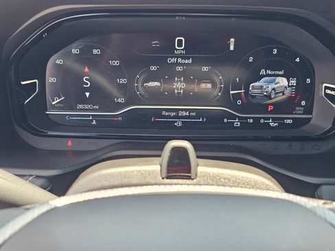 Used 2023 GMC Yukon Denali Ultimate AWD/4WD image 23