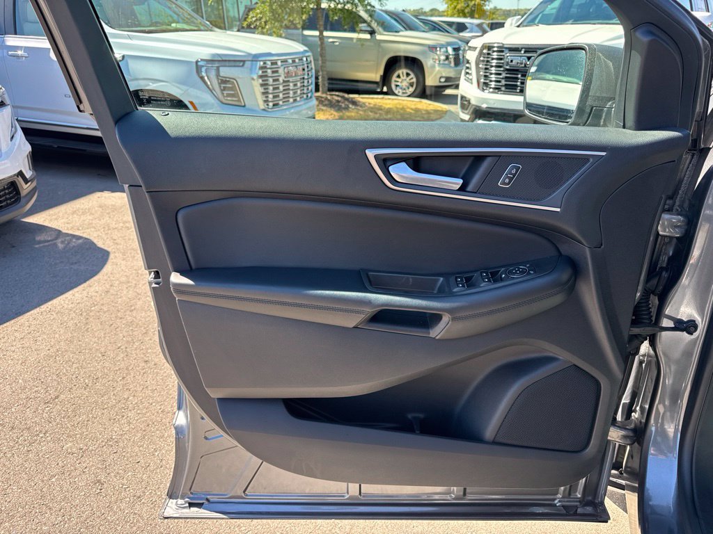 Used 2022 Ford Edge SEL AWD/4WD image 10
