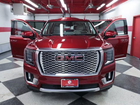 Used 2023 GMC Yukon XL Denali image 28