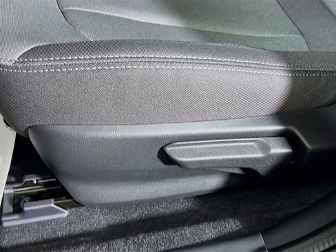 New 2026 Subaru Crosstrek 2.5i AWD/4WD image 15
