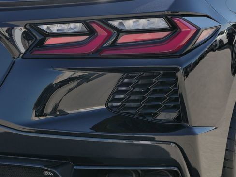 Used 2025 Chevrolet Corvette Stingray Coupe w/ 1LT image 5