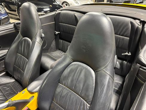 Used 2004 Porsche 911 Carrera 4S AWD/4WD image 10