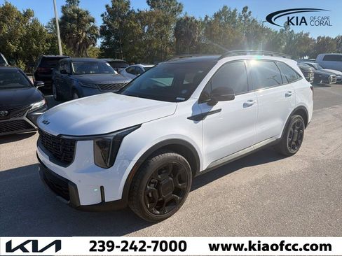 Certified 2025 Kia Sorento X-Line EX image 2