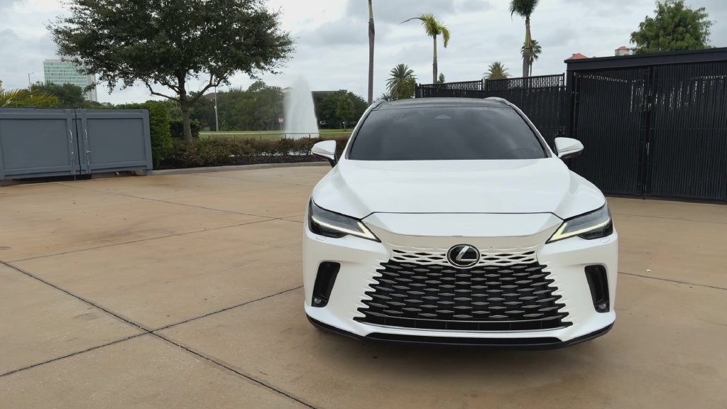 Certified 2023 Lexus RX 350 AWD w/ Cold Area Package image 3