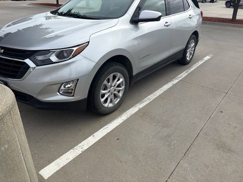 Used 2020 Chevrolet Equinox LT AWD/4WD image 3