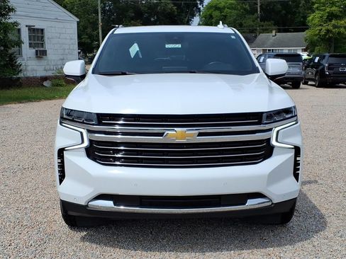 Used 2024 Chevrolet Tahoe LT RWD image 2