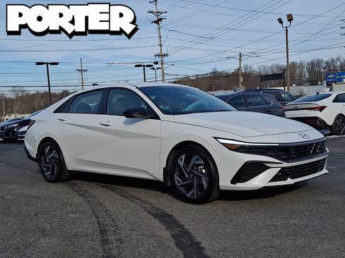 Used 2025 Hyundai Elantra Sport image 1