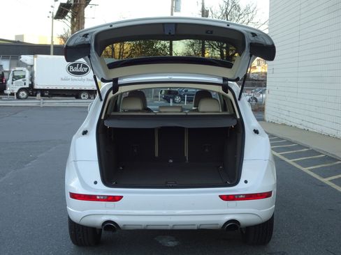 Used 2015 Audi Q5 2.0T Premium image 9