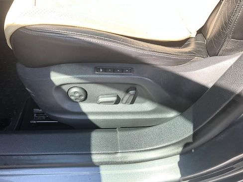 Used 2012 Volkswagen Tiguan SEL AWD/4WD image 15