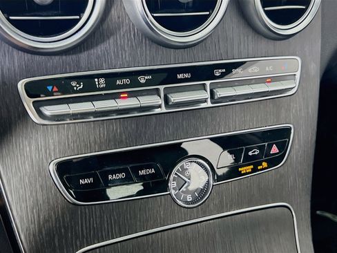Used 2019 Mercedes-Benz C 300 4MATIC Sedan image 15