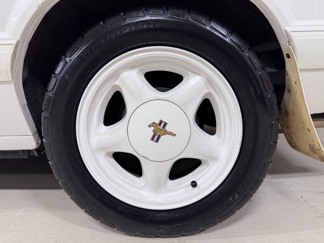 Used 1993 Ford Mustang LX RWD image 14