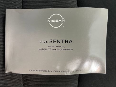 Used 2024 Nissan Sentra SV FWD image 31