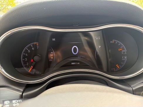 Used 2020 Jeep Grand Cherokee Limited AWD/4WD image 32