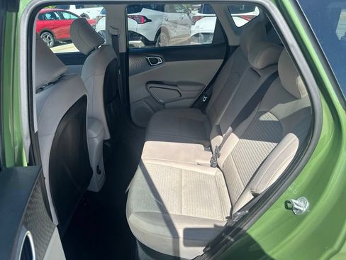 Used 2020 Kia Soul EX FWD image 31