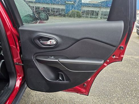 Used 2014 Jeep Cherokee Latitude image 14