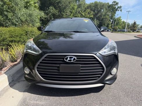 Used 2016 Hyundai Veloster Turbo FWD image 3