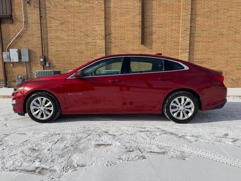 Used 2024 Chevrolet Malibu LT image 19