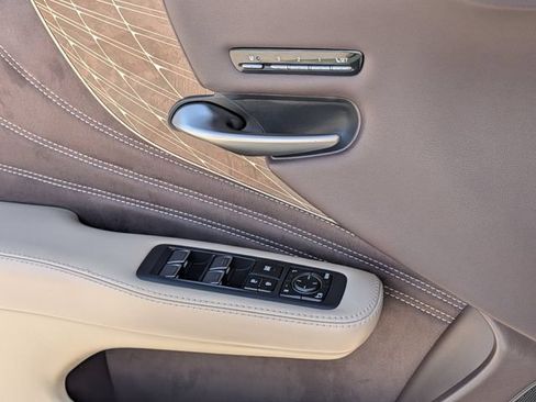 Used 2020 Lexus LS 500 w/ Interior Upgrade Package RWD image 26