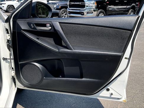 Used 2013 MAZDA MAZDA3 i Sport FWD image 25