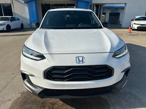 Used 2024 Honda HR-V Sport image 8