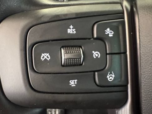 Used 2024 GMC Yukon XL Denali Ultimate AWD/4WD image 7