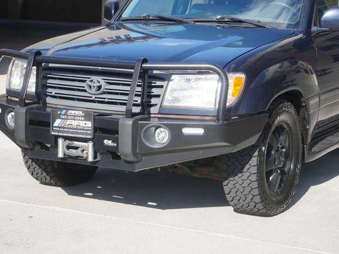 Used 2004 Toyota Land Cruiser AWD/4WD image 34