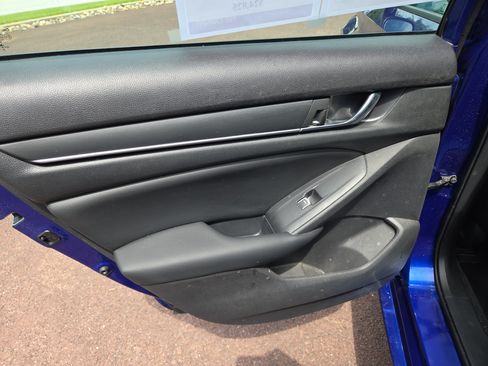 Used 2022 Honda Accord Sport image 21