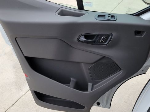 New 2025 Ford Transit 150 148 Medium Roof AWD image 10