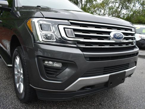 Used 2020 Ford Expedition XLT w/ Equipment Group 202A AWD/4WD image 42