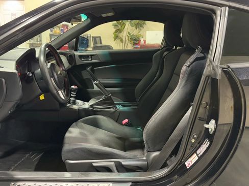 Used 2013 Subaru BRZ Premium image 9
