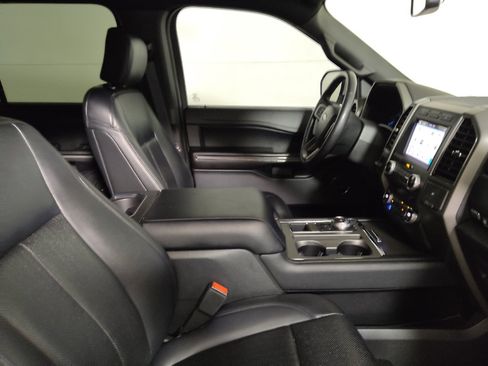 Used 2019 Ford Expedition XLT w/ Equipment Group 202A RWD image 21