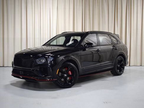 New 2025 Bentley Bentayga image 1