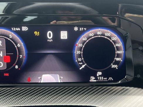 Used 2025 Volkswagen Golf R Black Edition image 17