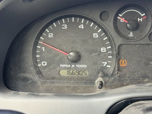 Used 2011 Ford Ranger XLT image 13