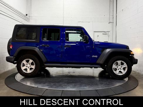 Used 2019 Jeep Wrangler Unlimited Sport S image 8