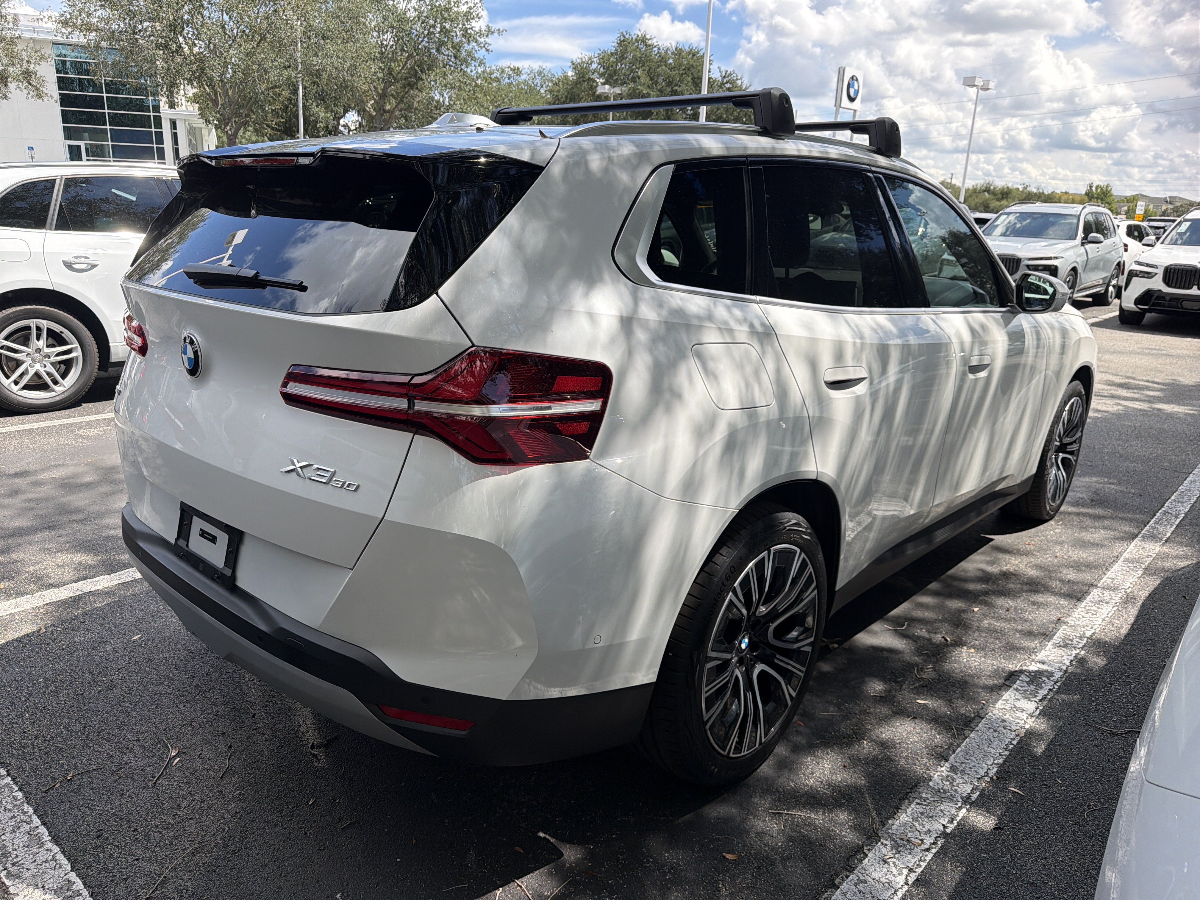 Used 2026 BMW X3 xDrive30i w/ Premium Package AWD/4WD image 4