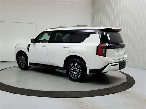 New 2026 Nissan Armada Platinum image 5