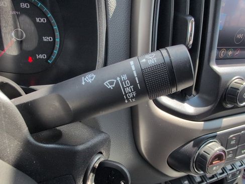 Used 2019 Chevrolet Colorado Z71 image 21