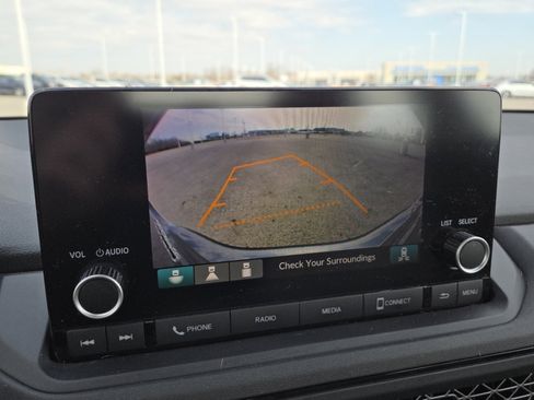 Used 2023 Honda Accord EX image 8