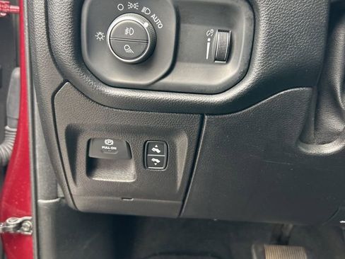 Used 2020 RAM 1500 Big Horn AWD/4WD image 15