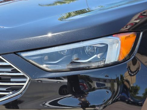Used 2019 Ford Edge Titanium w/ Equipment Group 301A FWD image 6