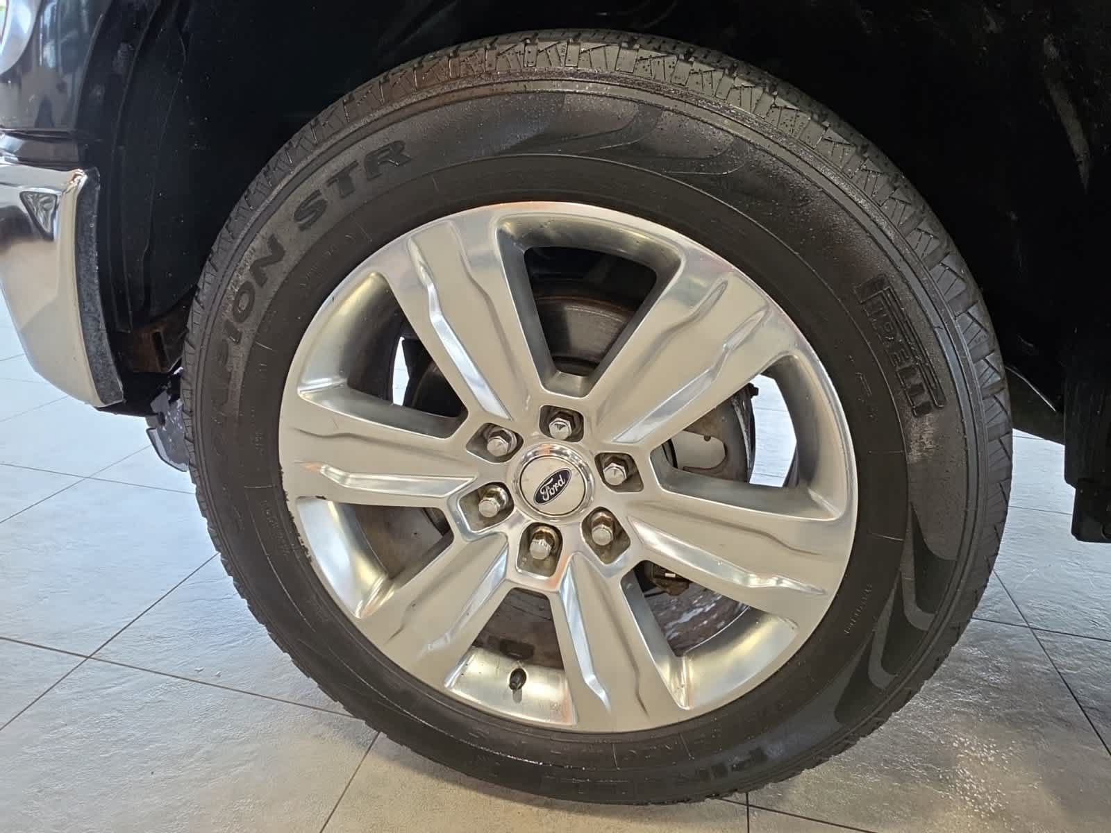 Used 2016 Ford F150 XLT w/ Equipment Group 302A Luxury AWD/4WD image 15