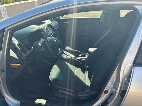 Used 2014 Kia Forte LX FWD image 5