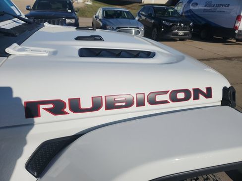 Used 2019 Jeep Wrangler Unlimited Rubicon image 34